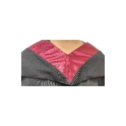 訂購香港恆生大學畢業袍  恆大畢業袍   HSU    恆大翻譯與外語學院畢業袍    酒紅色與森林綠披肩  大學畢業袍訂製  DA581 訂購香港恆生大學畢業袍  恆大畢業袍   HSU    恆大翻譯與外語學院畢業袍    酒紅色與森林綠披肩  大學畢業袍訂製  DA581